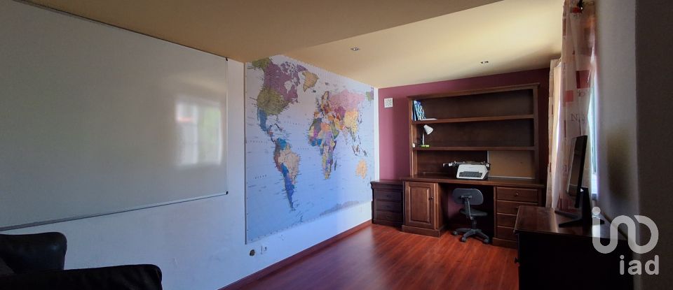 Lodge T3 in Salgueiro do Campo of 125 m²