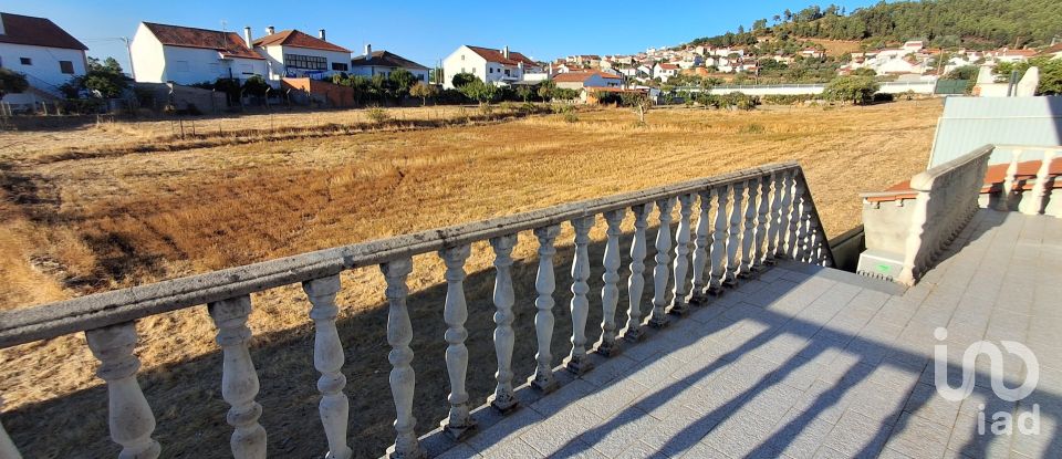 Lodge T3 in Salgueiro do Campo of 125 m²