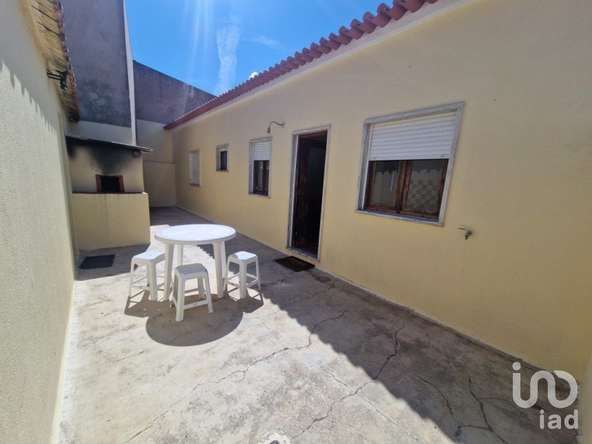 House T2 in Cadaval e Pêro Moniz of 196 m²