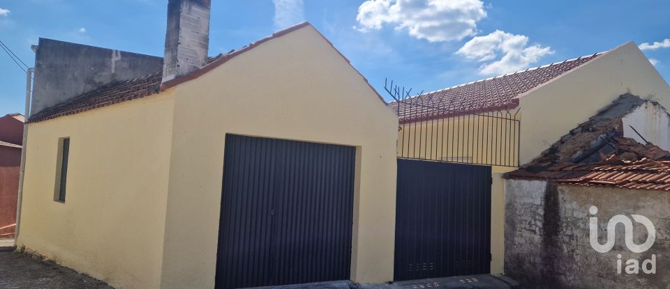 House T2 in Cadaval e Pêro Moniz of 196 m²