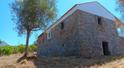 Maison T2 à Alvares de 210 m²