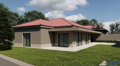 House T3 in Torre E Vila Mou of 186 m²