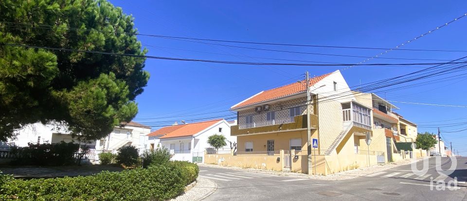 Apartamento T2 em Santa Iria de Azoia, São João da Talha e Bobadela de 58 m²