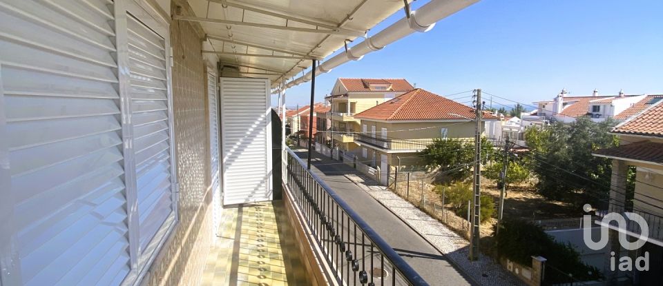 Apartamento T2 em Santa Iria de Azoia, São João da Talha e Bobadela de 58 m²