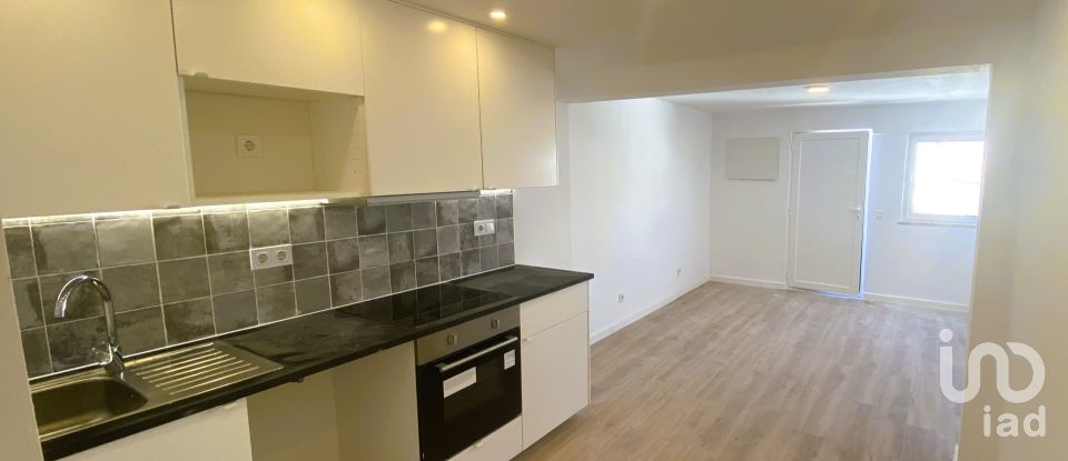 Apartamento T2 em Santa Iria de Azoia, São João da Talha e Bobadela de 58 m²
