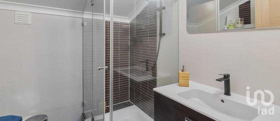 Moradia T4 em Pinhal Novo de 300 m²