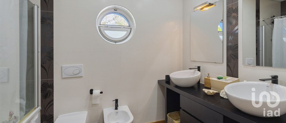 Moradia T4 em Pinhal Novo de 300 m²