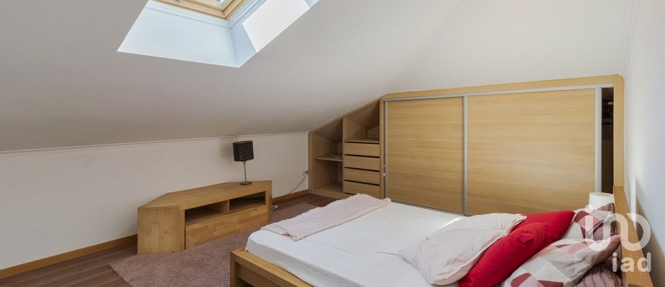 Moradia T4 em Pinhal Novo de 300 m²