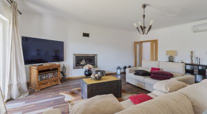 Maison T4 à Pinhal Novo de 300 m²