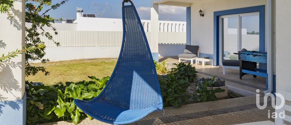 Moradia T4 em Pinhal Novo de 300 m²