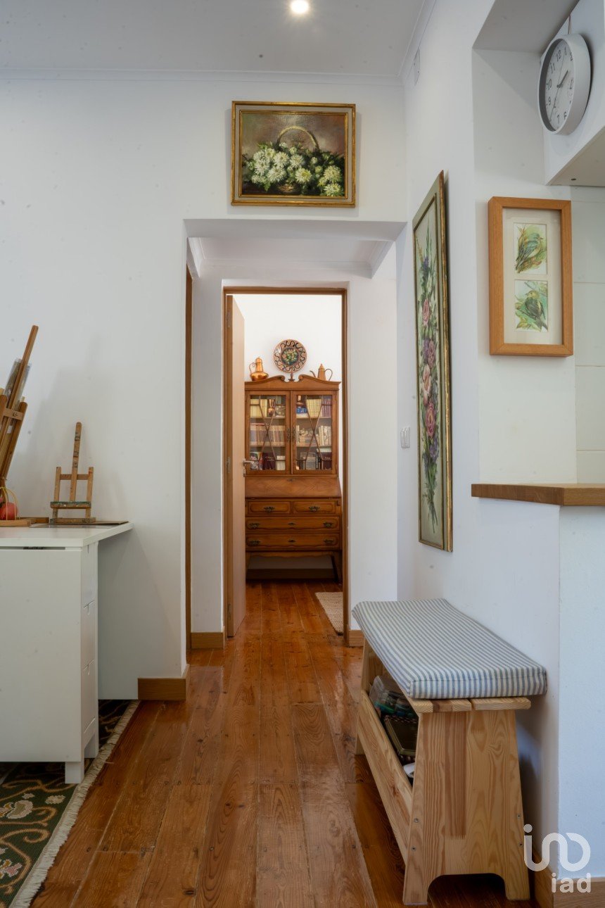 Apartment T2 in Alvalade of 56 m²