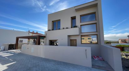 Maison T3 à Silveira de 135 m²
