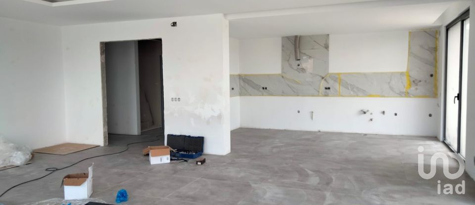 Apartment T3 in Caldas da Rainha - Nossa Senhora do Pópulo, Coto e São Gregório of 188 m²