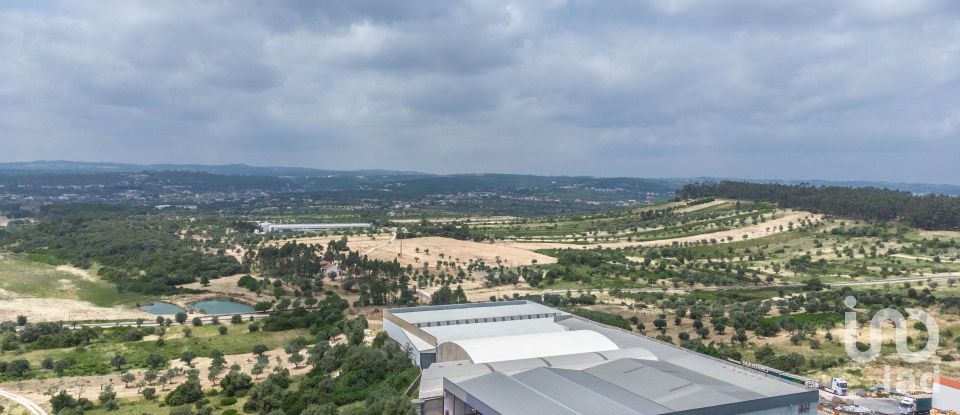 Murs commerciaux à Nossa Senhora das Misericórdias de 2 764 m²