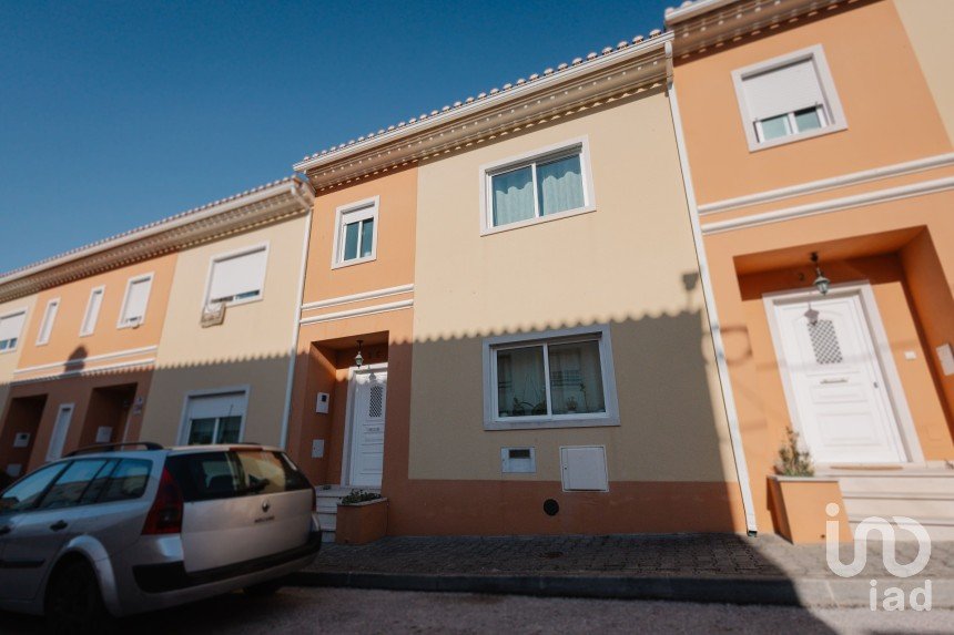 Casa T3 em Sapataria de 165 m²