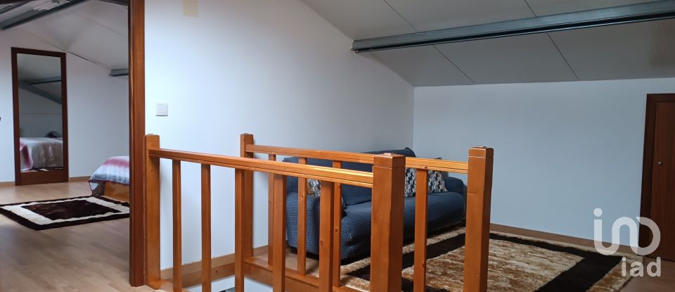 Gîte T4 à Azinhoso de 100 m²