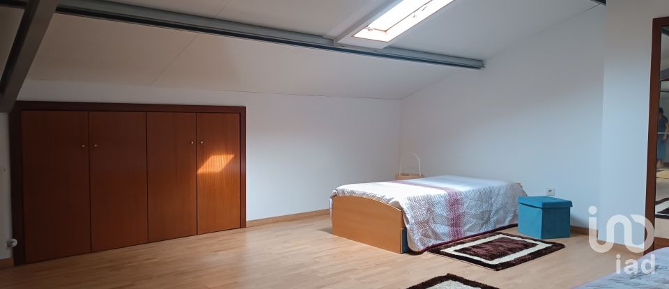 Gîte T4 à Azinhoso de 100 m²