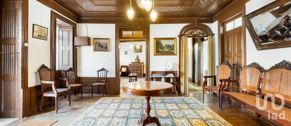 Ferme T8 à São Martinho de Mouros de 558 m²