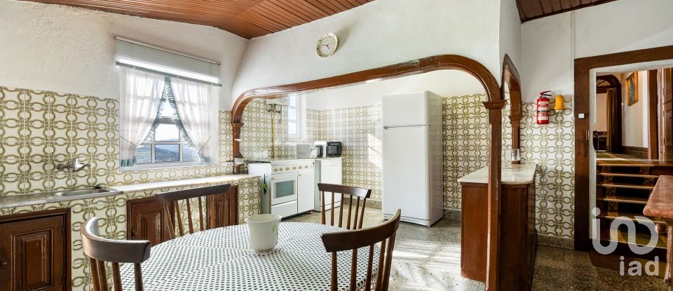 Ferme T8 à São Martinho de Mouros de 558 m²