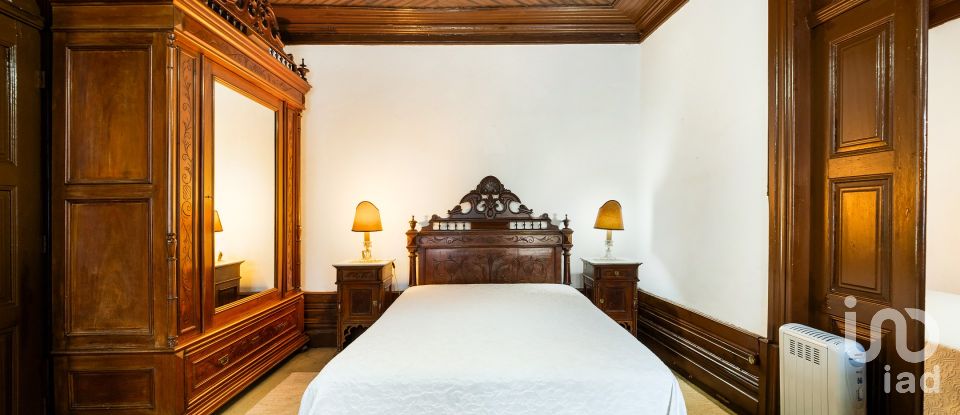 Ferme T8 à São Martinho de Mouros de 558 m²