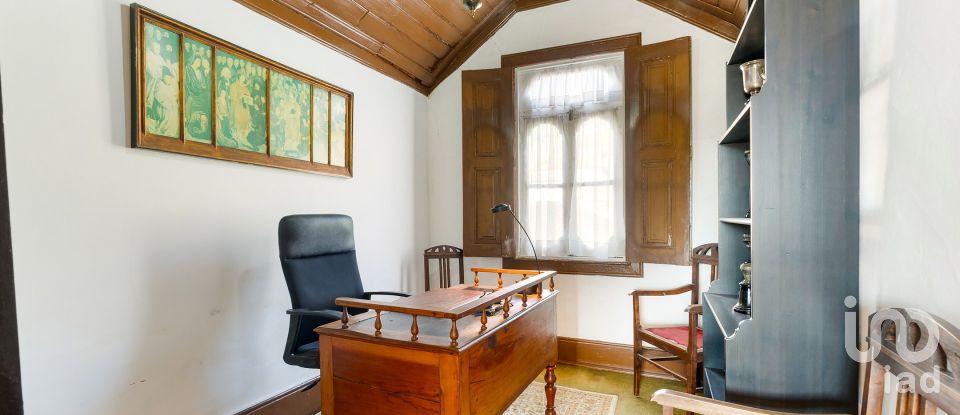 Ferme T8 à São Martinho de Mouros de 558 m²