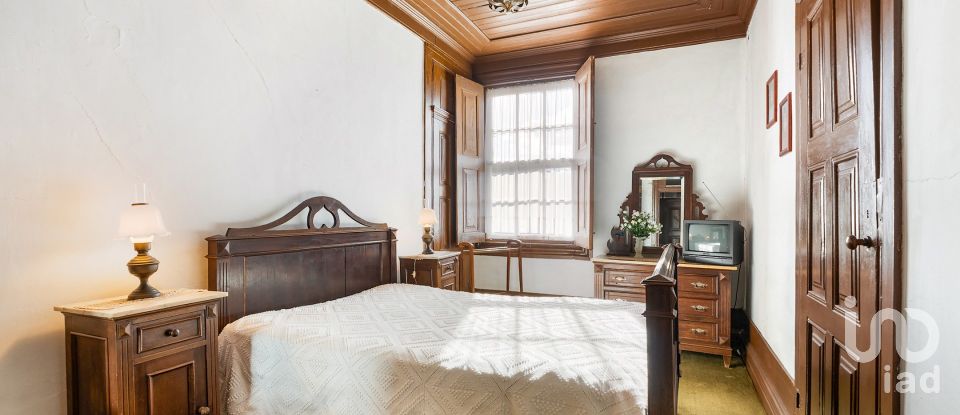 Ferme T8 à São Martinho de Mouros de 558 m²