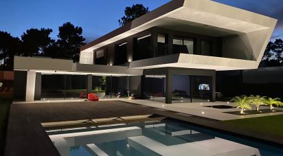 Maison T5 à Charneca De Caparica E Sobreda de 430 m²