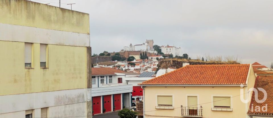 Apartamento T3 em Estremoz (Santa Maria e Santo André) de 99 m²