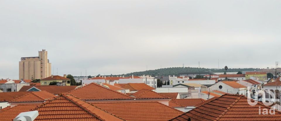 Apartamento T3 em Estremoz (Santa Maria e Santo André) de 99 m²