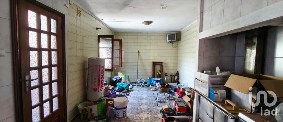 House T3 in Areosa of 83 m²