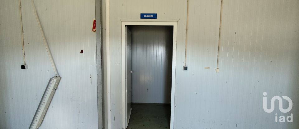 Boutique/Local commercial à Comenda de 348 m²