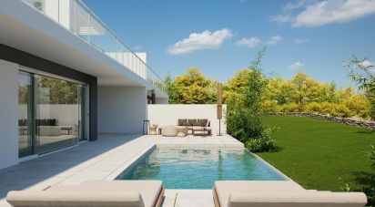House T4 in Igreja Nova e Cheleiros of 326 m²