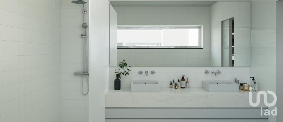 Maison T4 à Igreja Nova e Cheleiros de 326 m²