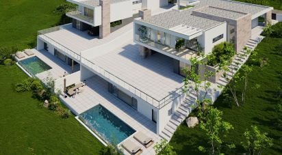 House T4 in Igreja Nova e Cheleiros of 326 m²