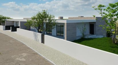 House T4 in Igreja Nova e Cheleiros of 326 m²