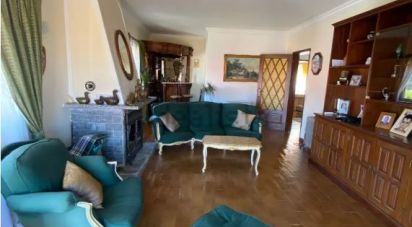 Maison T4 à Alcabideche de 206 m²