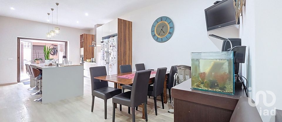 Moradia T3 em Ovar, São João, Arada e São Vicente de Pereira Jusã de 213 m²