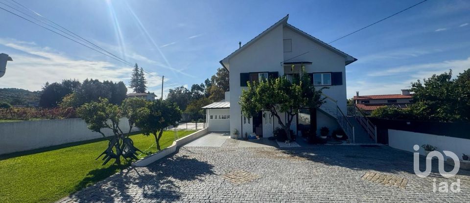 Casa de aldeia T4 em Vitorino das Donas de 200 m²