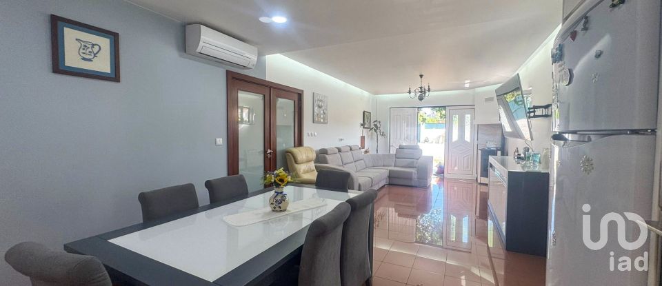 Casa de aldeia T4 em Vitorino das Donas de 200 m²