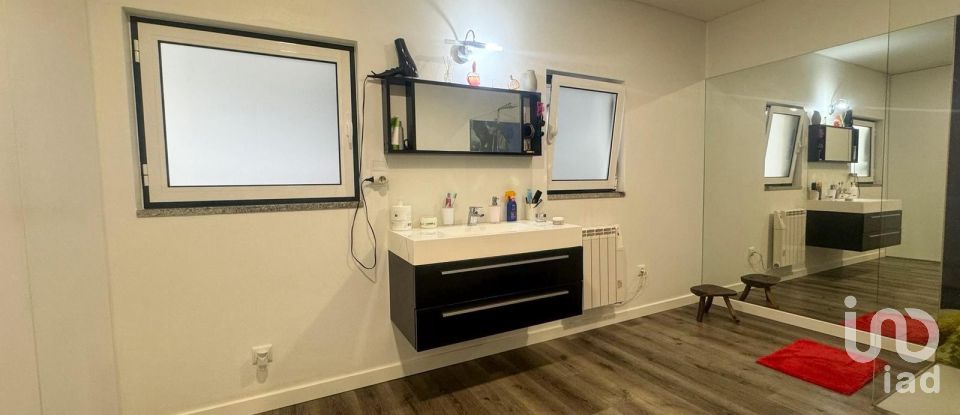 Casa de aldeia T4 em Vitorino das Donas de 200 m²