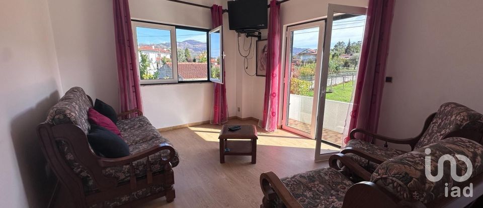 Casa de aldeia T4 em Vitorino das Donas de 200 m²