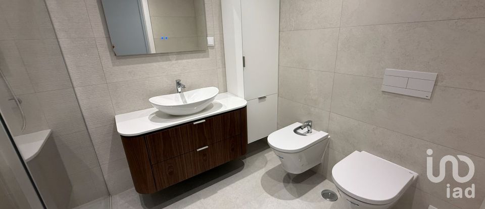 Apartamento T5 em Laranjeiro e Feijó de 196 m²