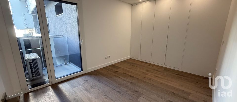 Apartamento T3 em Laranjeiro e Feijó de 159 m²
