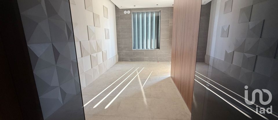 Apartamento T3 em Laranjeiro e Feijó de 159 m²