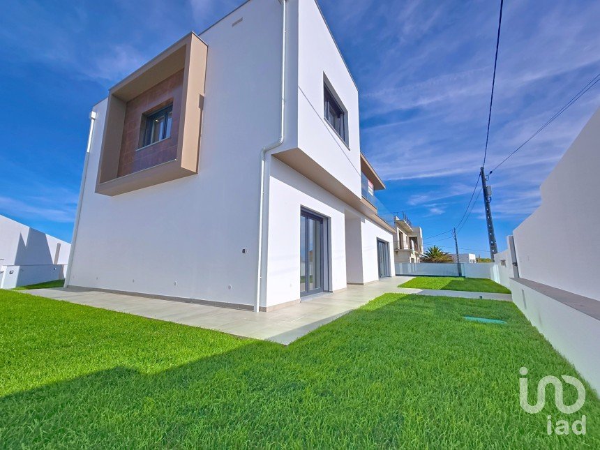 Moradia T4 em Silveira de 238 m²