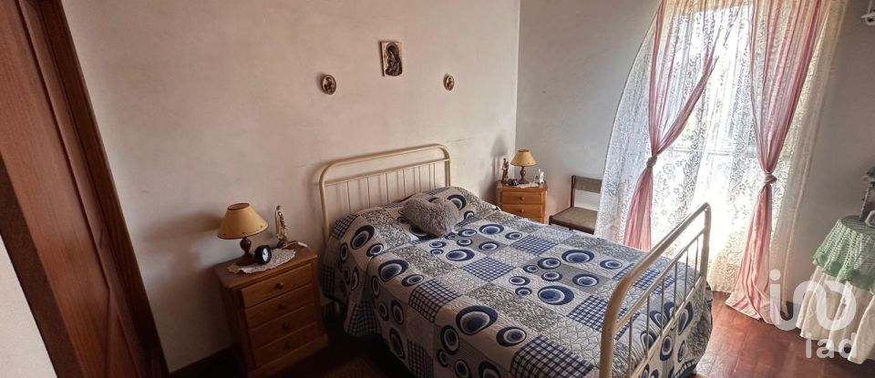 Moradia T4 em Santa Cruz da Trapa e São Cristóvão de Lafões de 126 m²