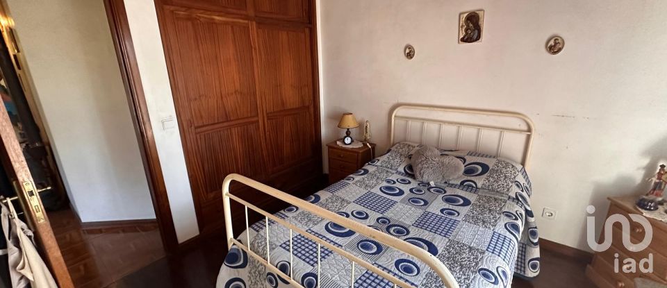 Moradia T4 em Santa Cruz da Trapa e São Cristóvão de Lafões de 126 m²