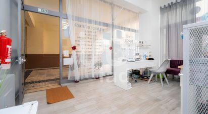 Boutique/Local commercial à Faro (Sé e São Pedro) de 35 m²