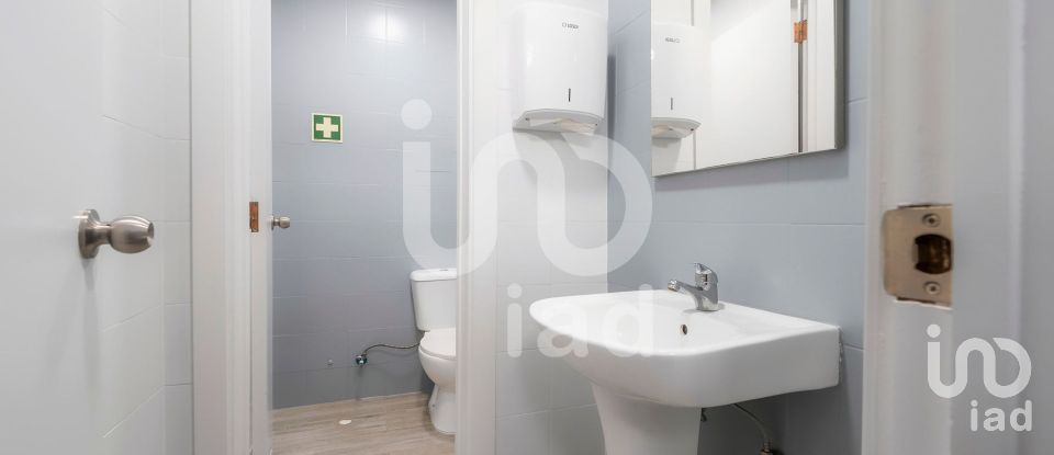 Shop / premises commercial in Faro (Sé e São Pedro) of 35 m²