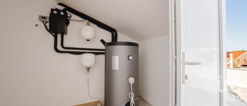 Moradia T2 em Ferrel de 142 m²